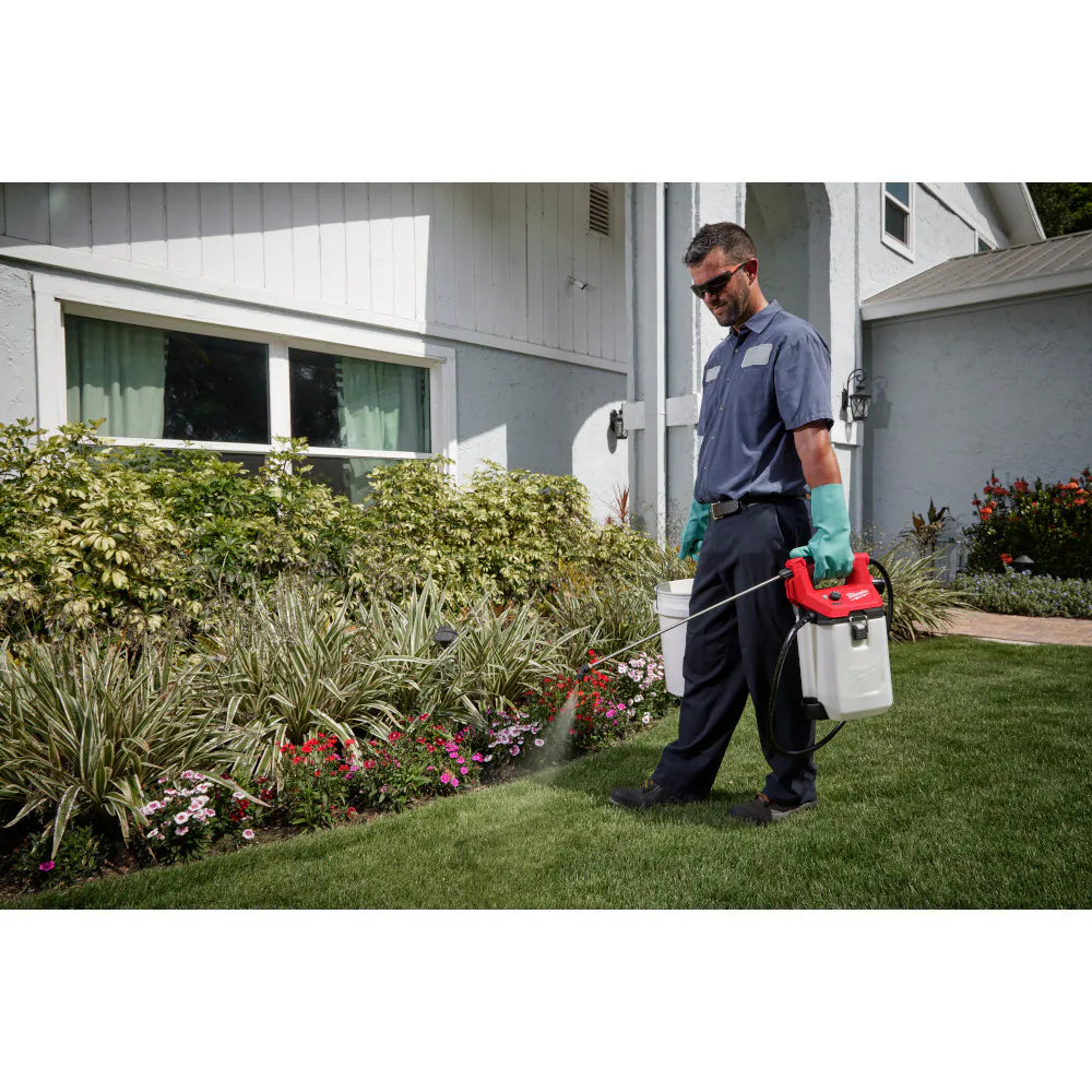 Milwaukee 2528-21G1 Tool M12 12-Volt 1 Gal. Lithium-Ion Cordless Handheld Sprayer Kit with 2.0 Ah Battery and Charger