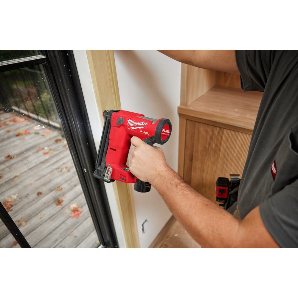 Milwaukee 2541-20 Tool M12 FUEL 12-Volt Lithium-Ion Brushless Cordless 18 Gauge Compact Brad Nailer (Tool-Only)