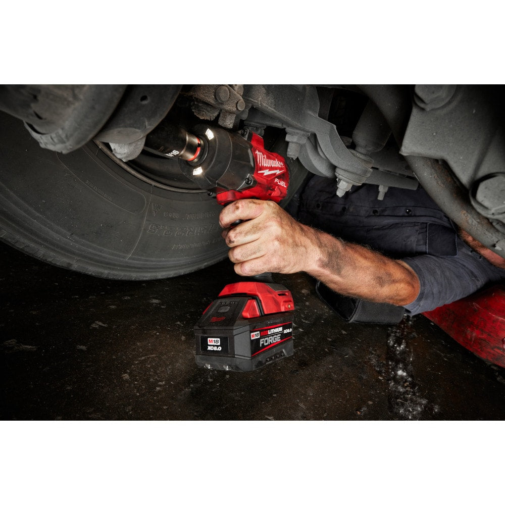 Milwaukee 2967-21F Tool M18 FUEL 18-Volt Lithium-Ion 1/2 inch High Torque Impact Wrench with Friction Ring Kit with FORGE 6.0 Battery