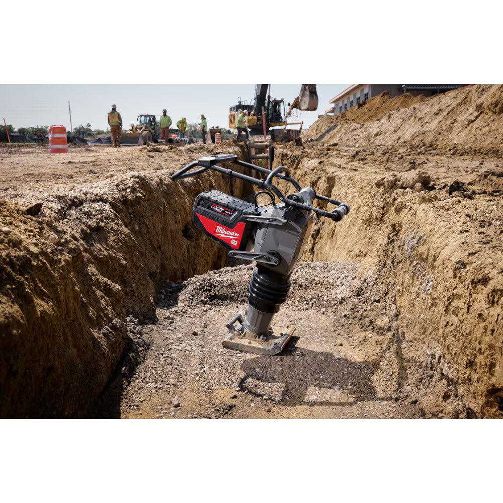 Milwaukee MXF270-2HD Tool MX FUEL Brushless Cordless 70 kg Rammer Combo Kit with (2) HD 12.0 Batteries & MX Super Charger