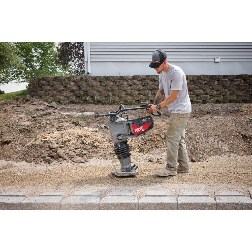 Milwaukee MXF270-2HD Tool MX FUEL Brushless Cordless 70 kg Rammer Combo Kit with (2) HD 12.0 Batteries & MX Super Charger