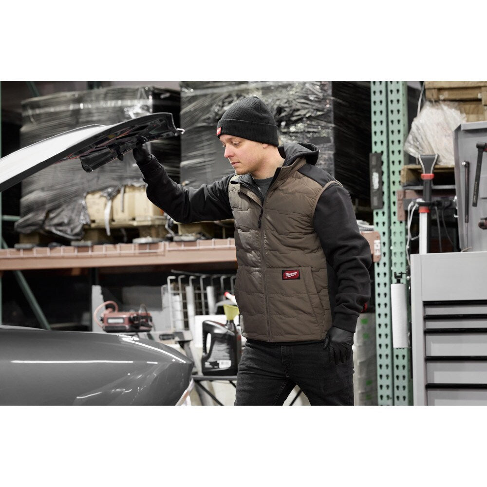 Milwaukee Tool Men's Brown FREEFLEX Lightweight Insulated Vest