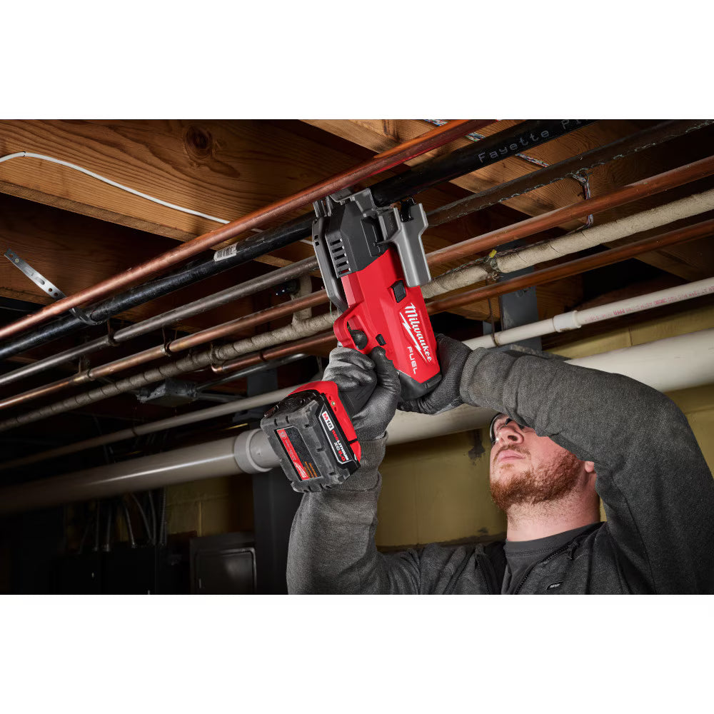 Milwaukee 3469-20 Tool M18 FUEL 18-Volt Lithium-Ion Brushless Cordless 1/2 inch - 1 inch Steel Pipe Cutter
