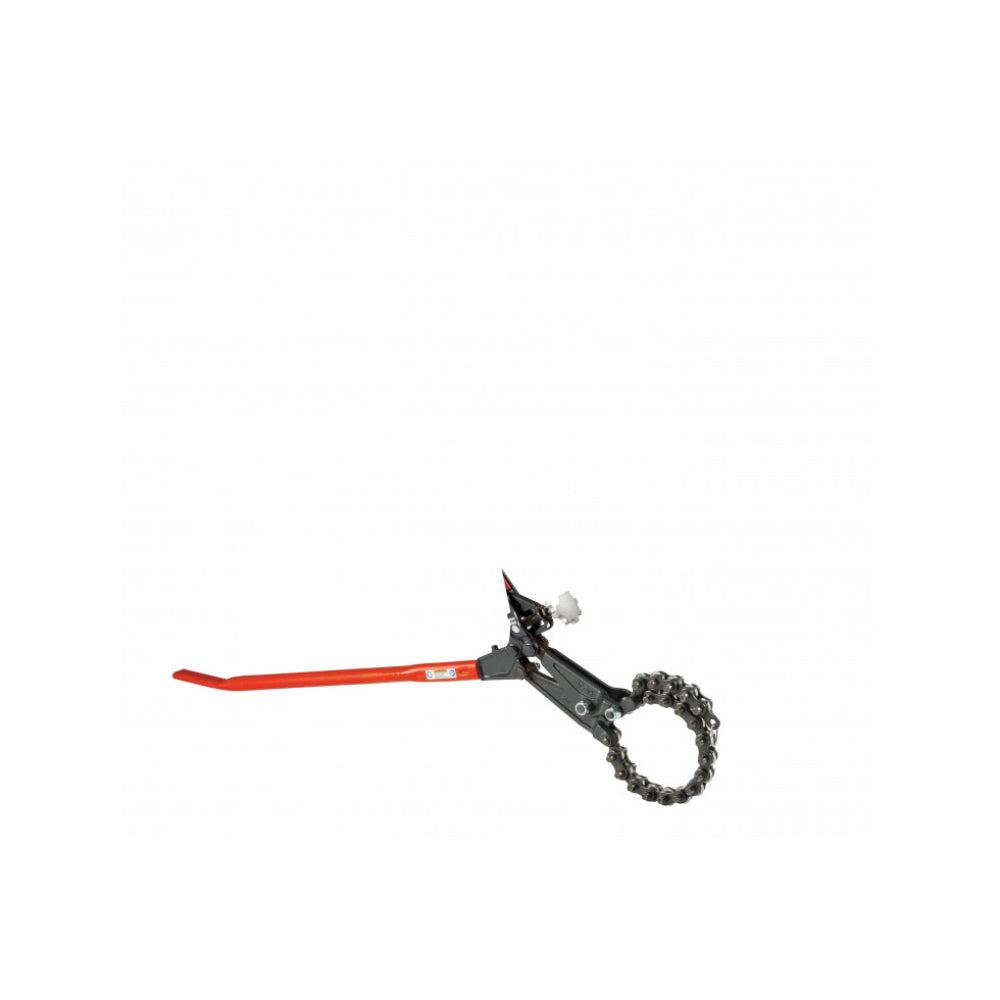 Close-up of RIDGID 286 soil pipe cutter jaw and adjustment knob with cutting chain